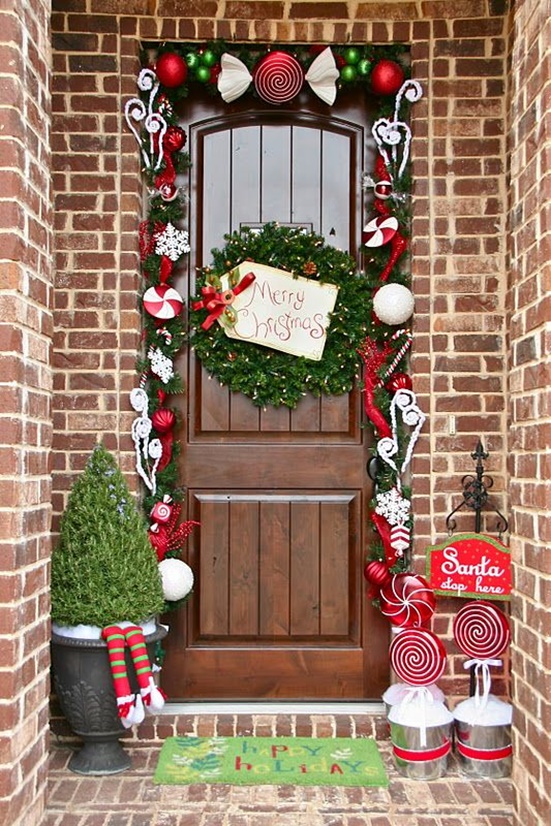 decoración-puerta-navideña